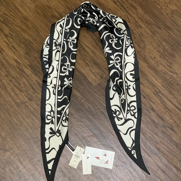 Talbots swirly bows Diamond scarf - Picture 12 of 15